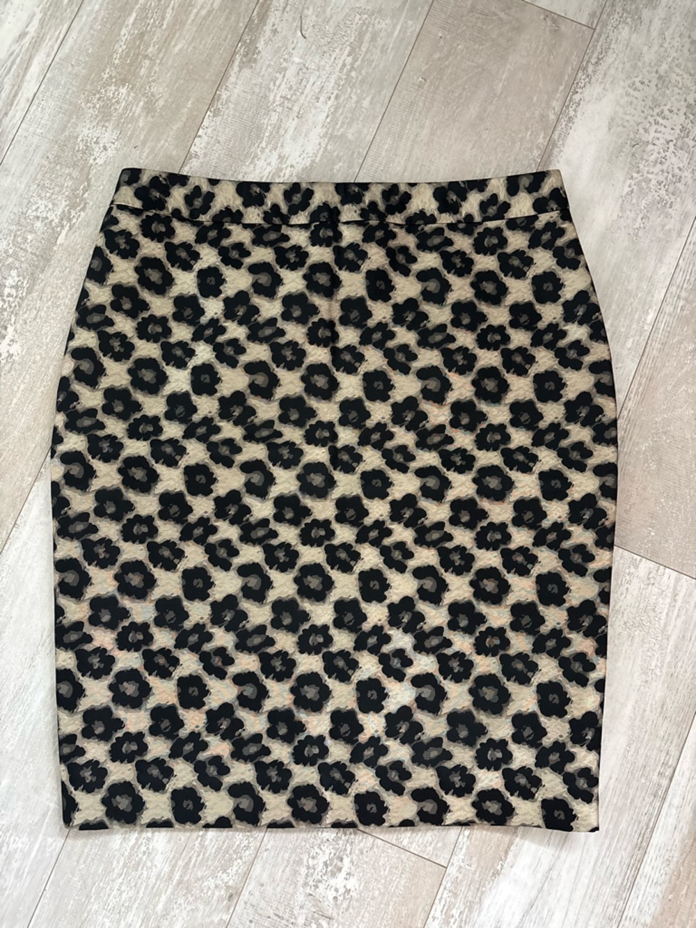 Ann Taylor Black and Tan Leopard Print Pencil Skirt